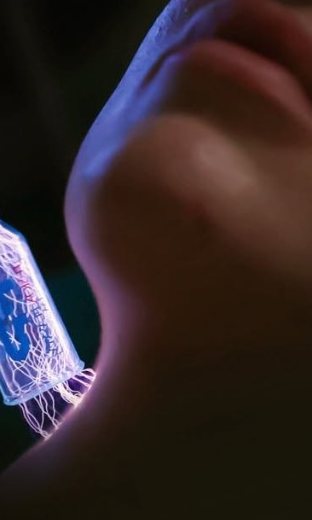 Dispositivo de plasma cerca de la piel, en un facial Fusion